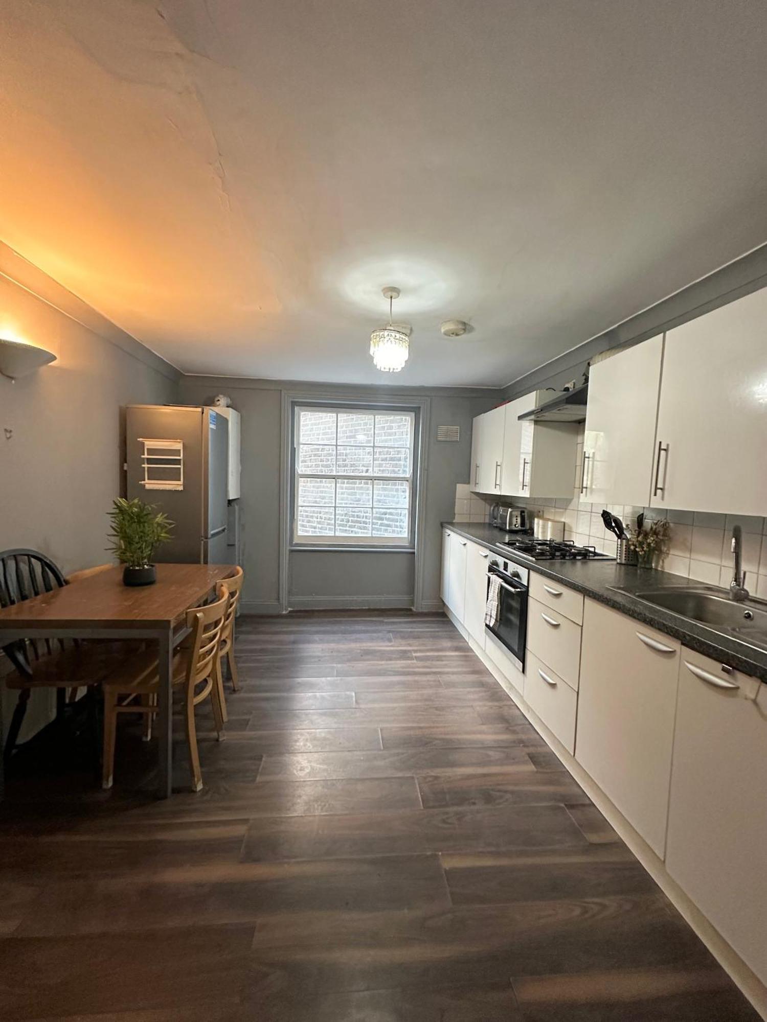 Luxury Room In A 4 Bedroom Flat! 4 Minutes Walk To Kingscross, St Pancras Λονδίνο Εξωτερικό φωτογραφία