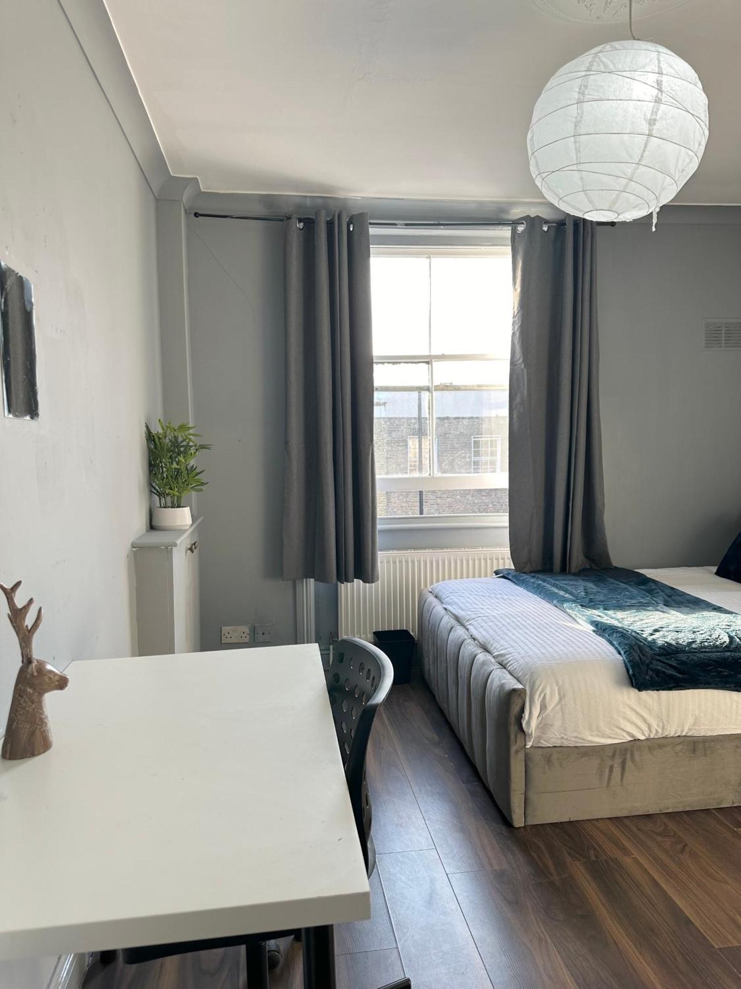 Luxury Room In A 4 Bedroom Flat! 4 Minutes Walk To Kingscross, St Pancras Λονδίνο Εξωτερικό φωτογραφία