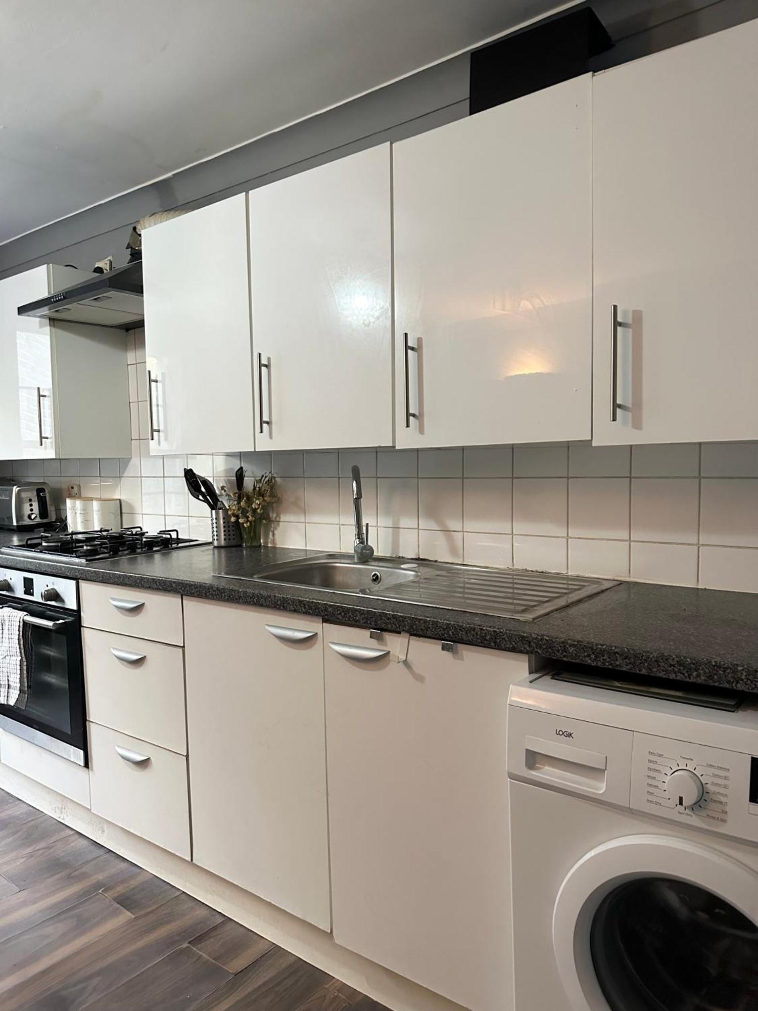 Luxury Room In A 4 Bedroom Flat! 4 Minutes Walk To Kingscross, St Pancras Λονδίνο Εξωτερικό φωτογραφία