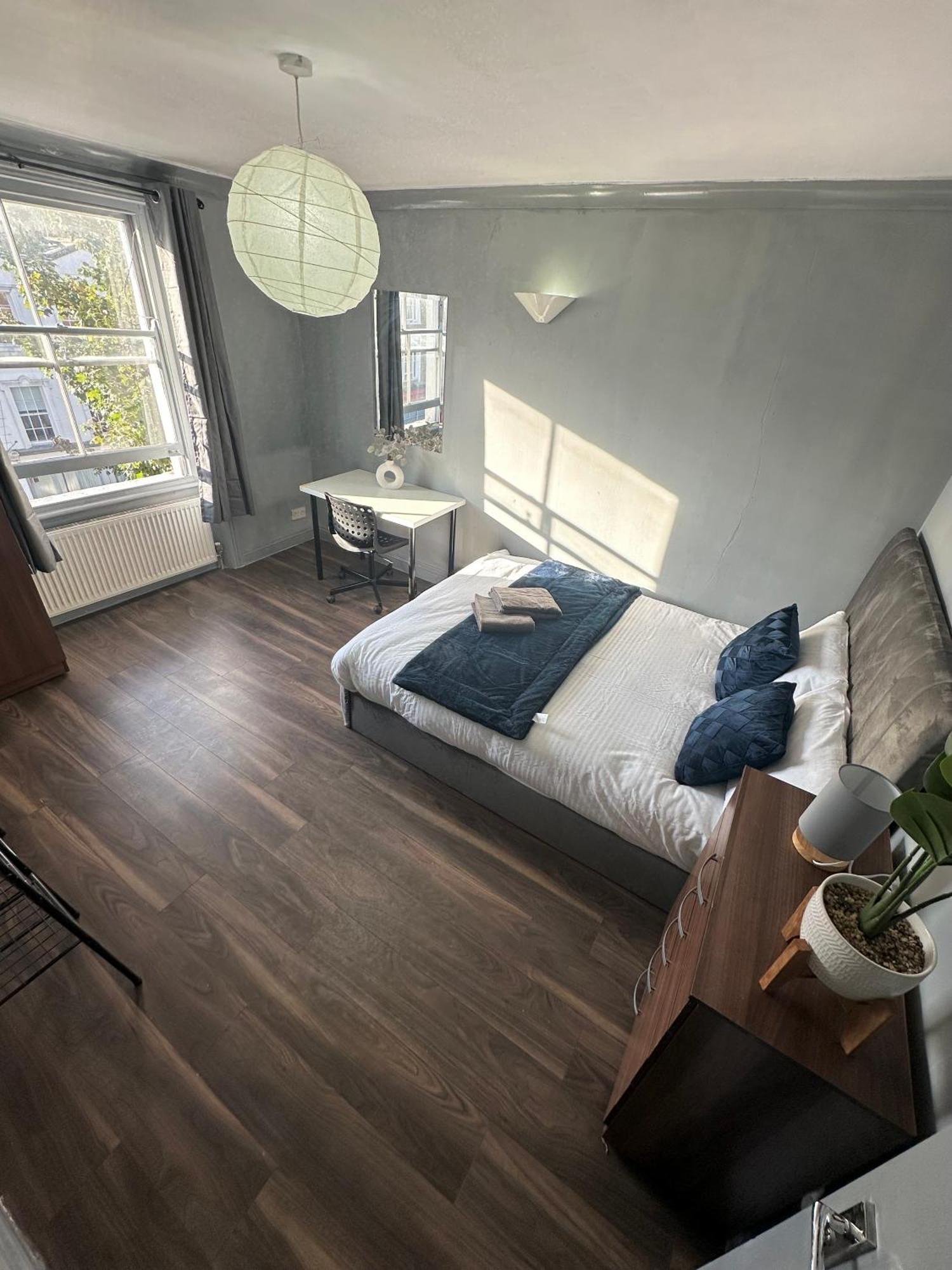 Luxury Room In A 4 Bedroom Flat! 4 Minutes Walk To Kingscross, St Pancras Λονδίνο Εξωτερικό φωτογραφία