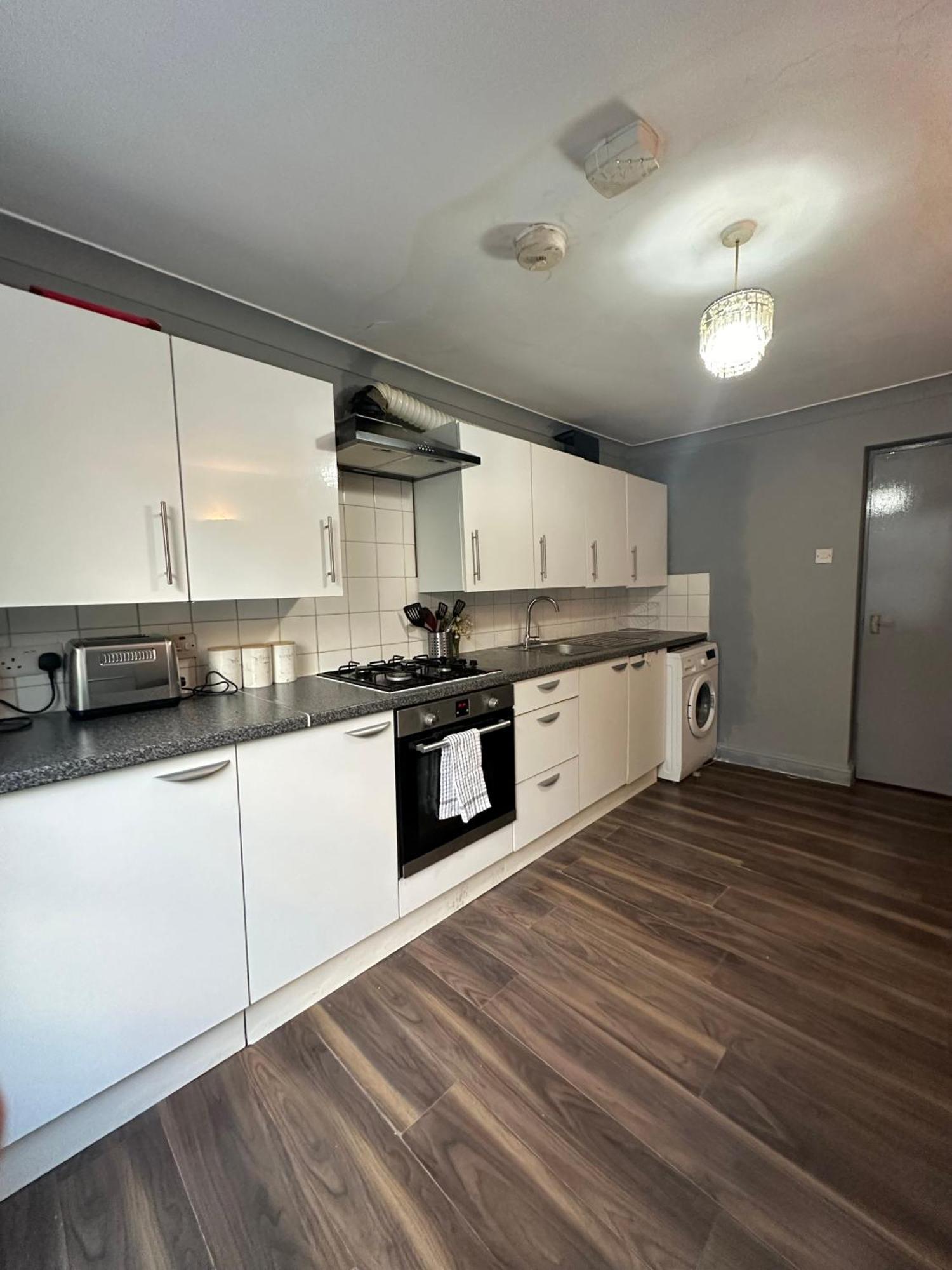 Luxury Room In A 4 Bedroom Flat! 4 Minutes Walk To Kingscross, St Pancras Λονδίνο Εξωτερικό φωτογραφία